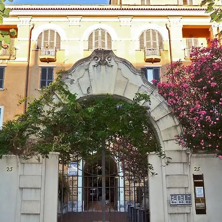 Enrica Hotel